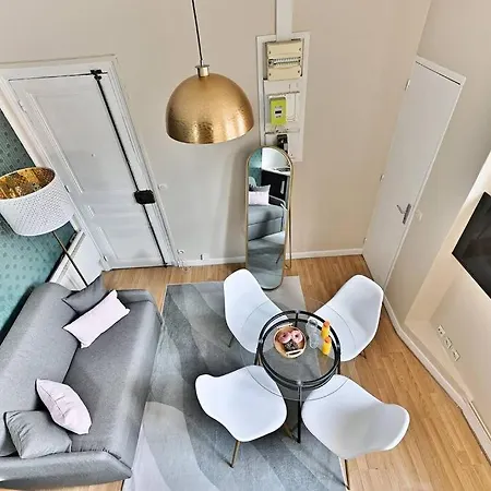 Avec Mezzanine Au Centre De - Ii Appartement *