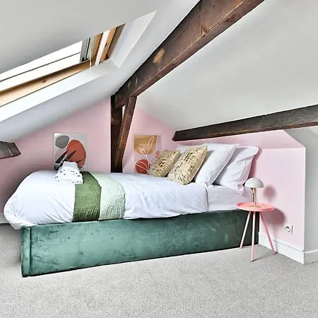 Appartement Avec Mezzanine Au Centre De - Ii Paris