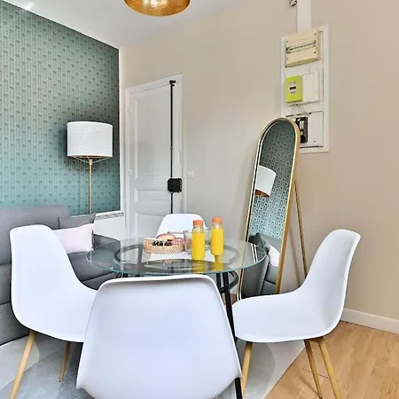 Appartement Avec Mezzanine Au Centre De - Ii Paris